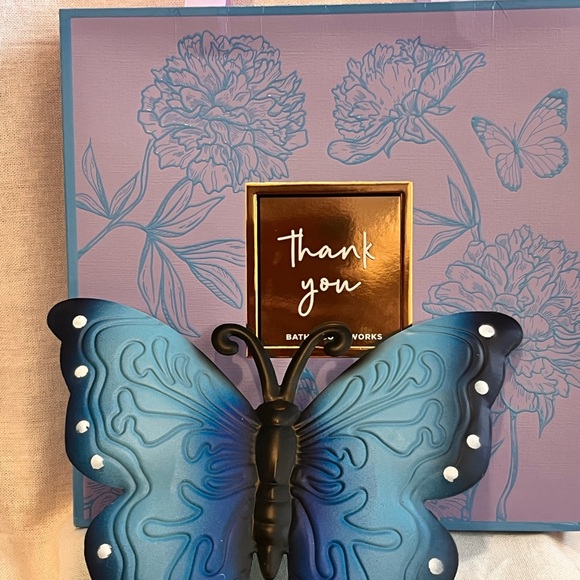 Butterfly Themed Bath and Body Works Gift Bundle - Picture 2 of 10